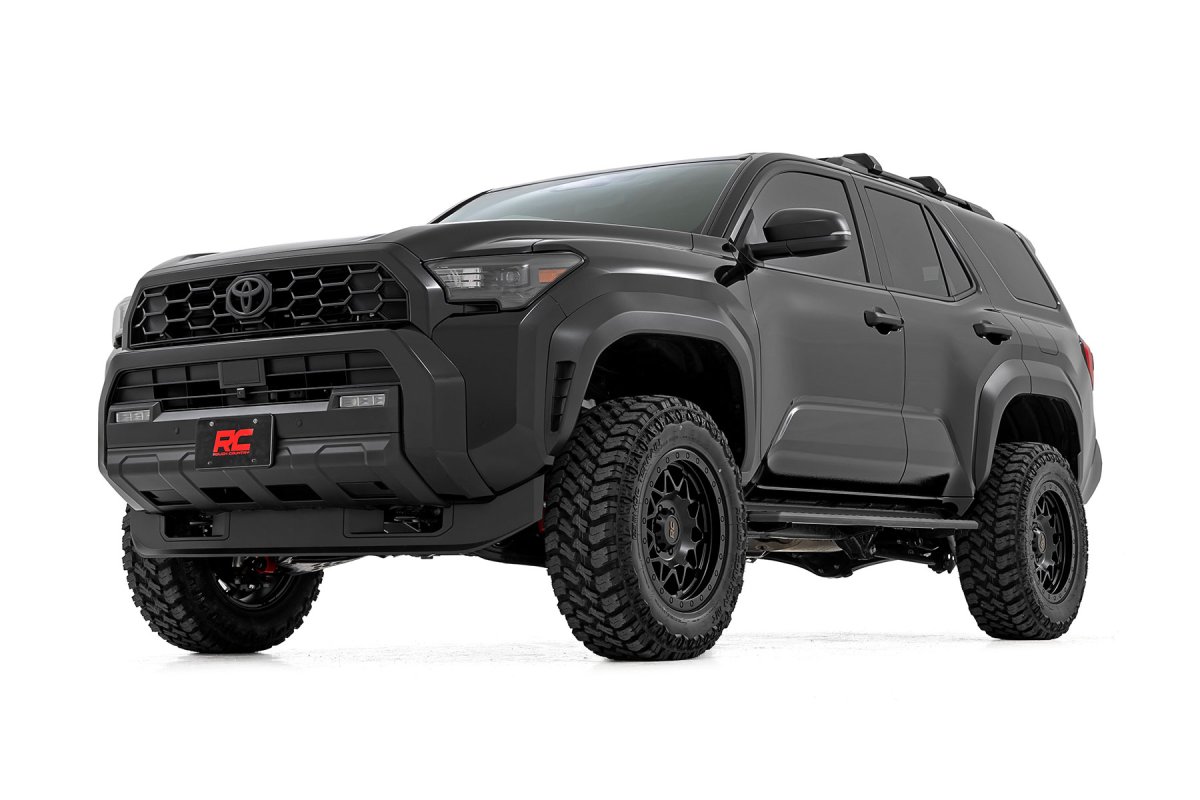 Toyota 4Runner Suspension Lift Kit - Front + Rear - Rough Country - M1R 3.5-Inch, with Upper Control Arms + Rear Track Bar Bracket - 2025+